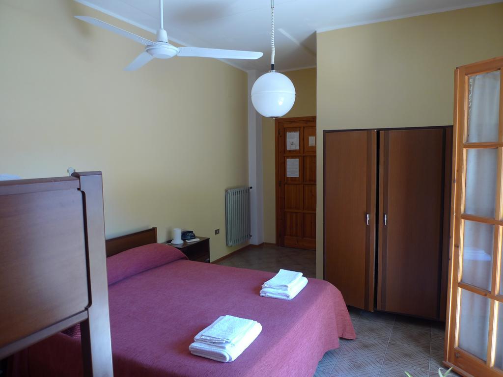 Hotel Alexander Santa Domenica  Exteriör bild