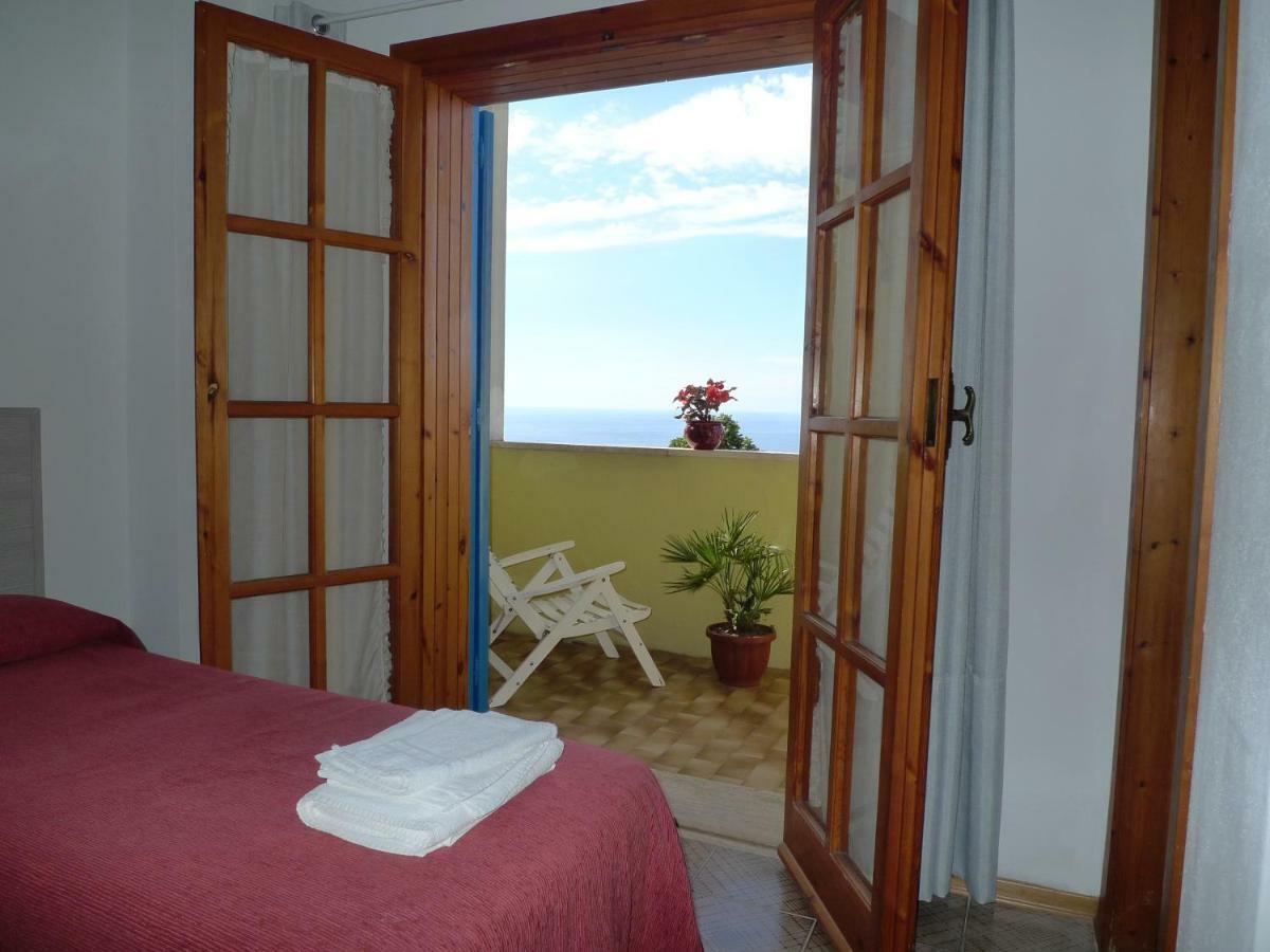 Hotel Alexander Santa Domenica  Exteriör bild